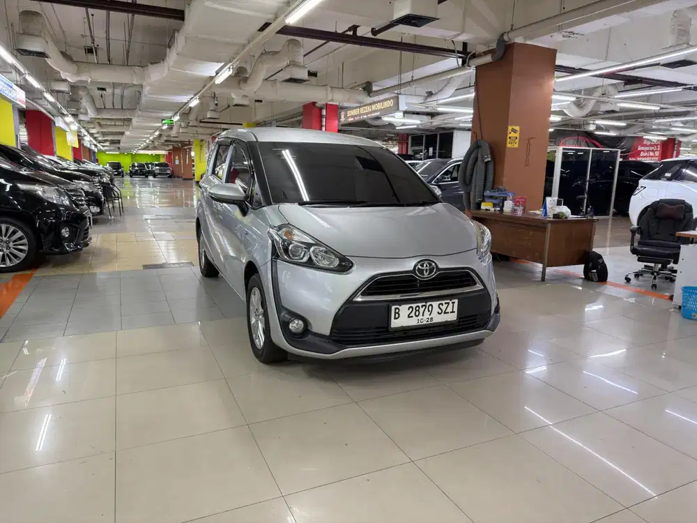 Toyota Sienta G 2017
