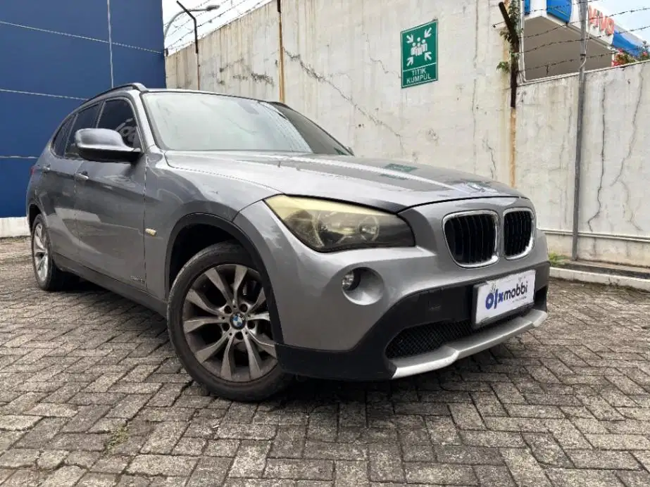 LOW DP BMW X1 2.0 sDrive18i Bensin-AT 2011 EYS