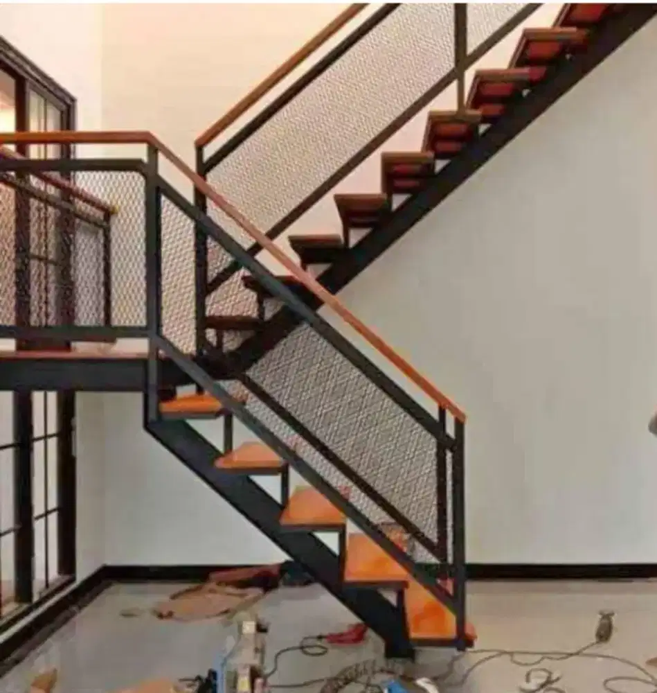 Tangga Rebah minimalis