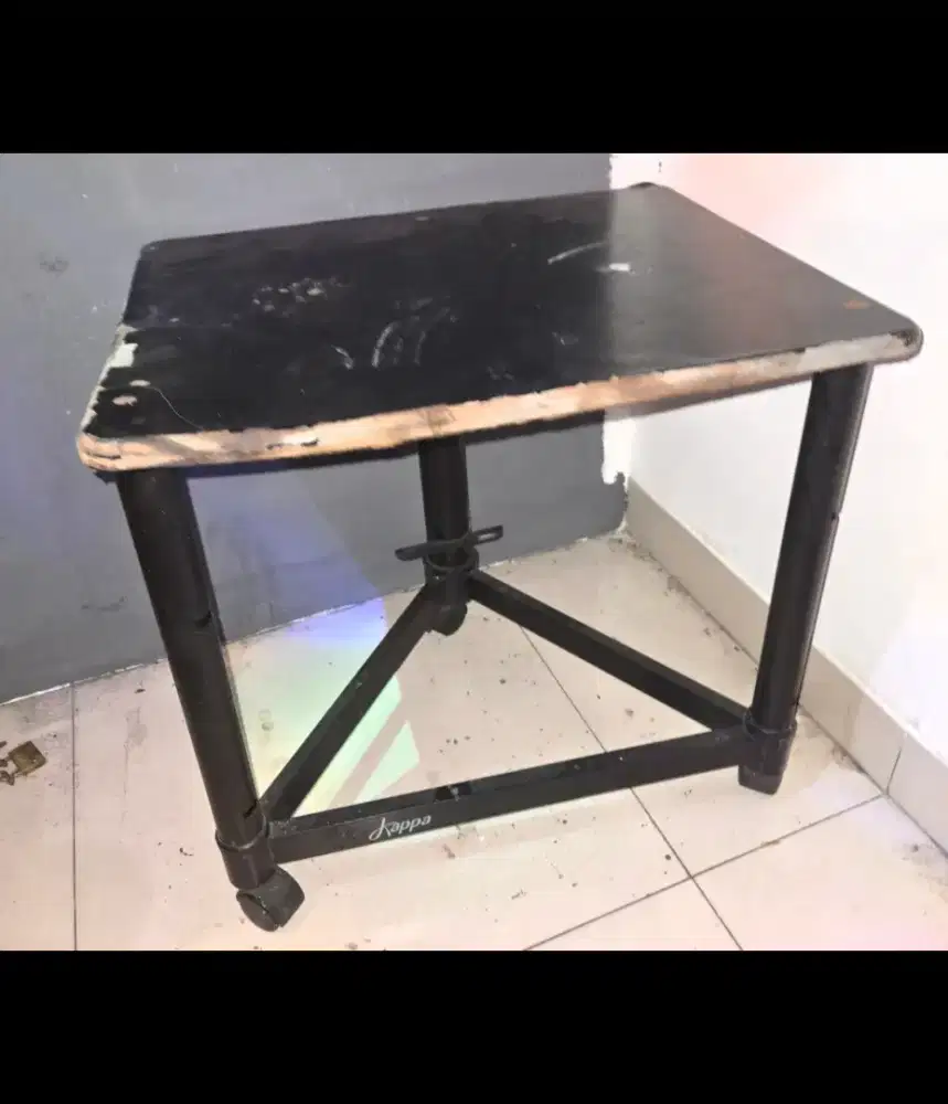 Jual aja nih murah Meja tv merk KAPPA asli ori bahan besi kayu roda