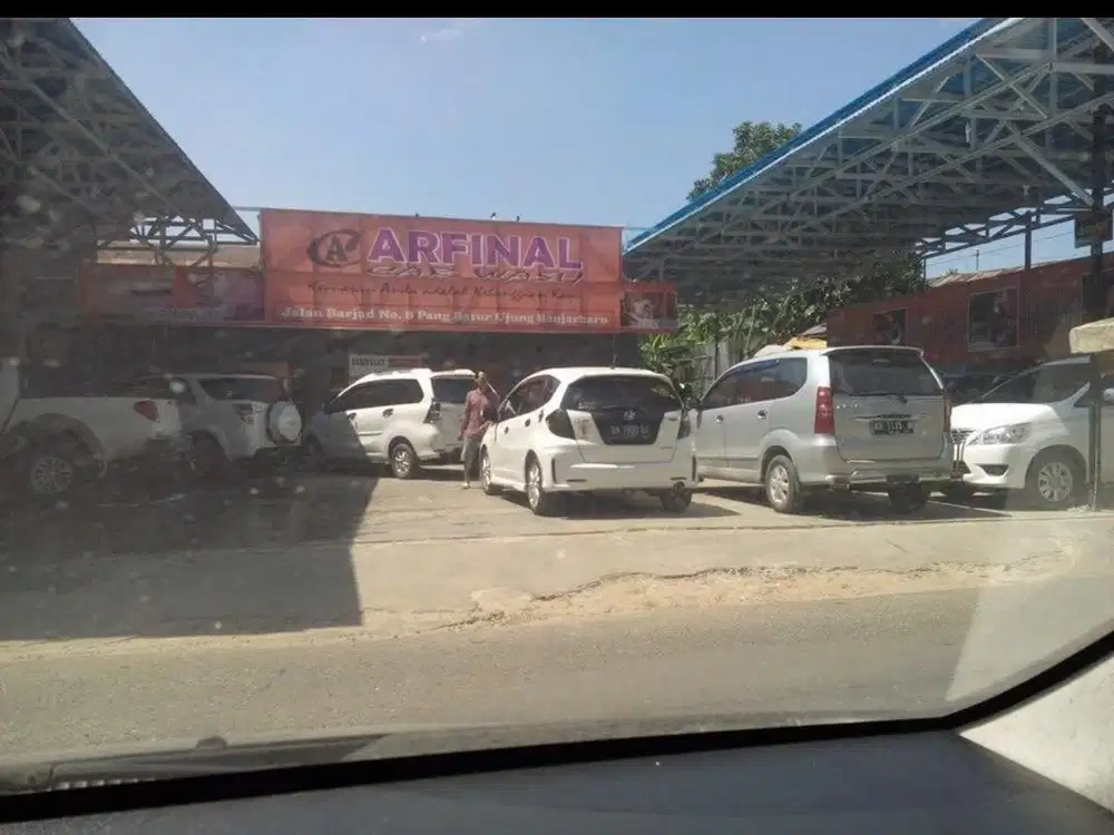 DI SEWAKAN BJB - PINGGIR JALAN BESAR