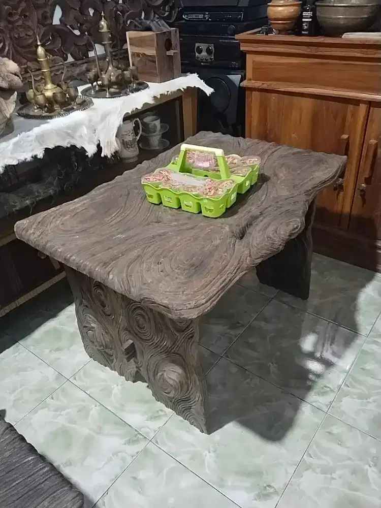 Meja set sonokeling tua klasik