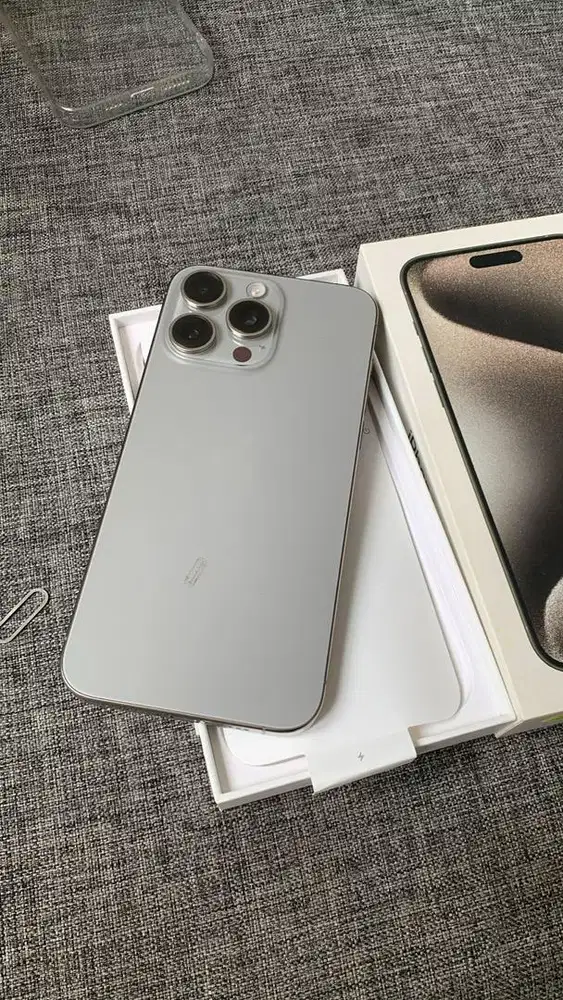 Iphone 15 pro max ibok natural