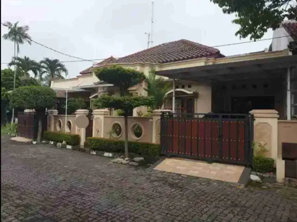( DEKAT UNDIP ) RUMAH NYAMAN DI SRONDOL BUMI INDAH SUMURBOTO SEMARANG