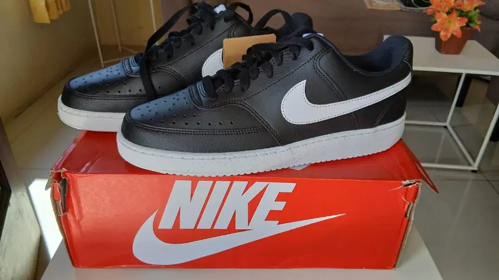 Sepatu NIKE Sneakers 42,5