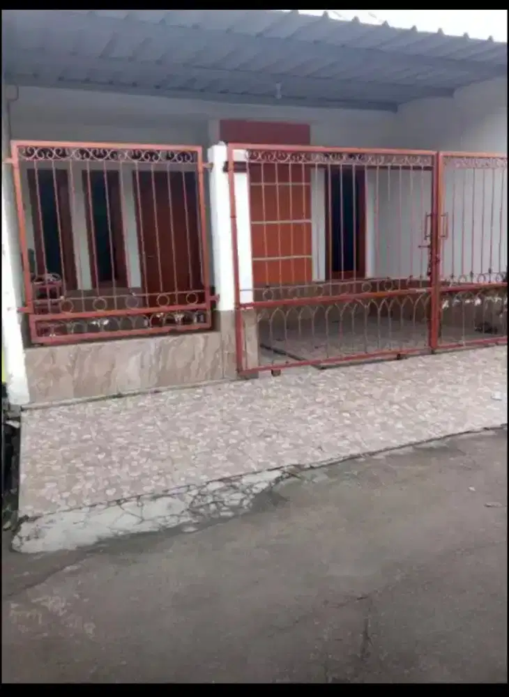 Disewakan rumah Kirana Cikarang ( nempel Metland Cibitung )