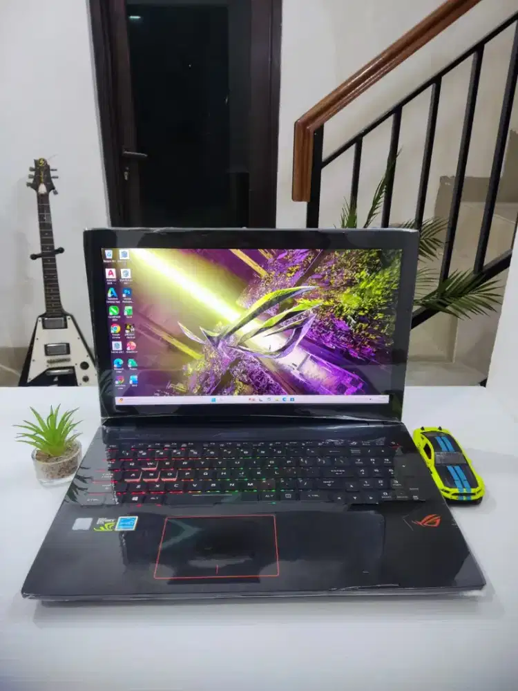 ASUS ROG STRIXT GAMING CARBON GL553VD-308 [RAM 16GB SSD 512GB]