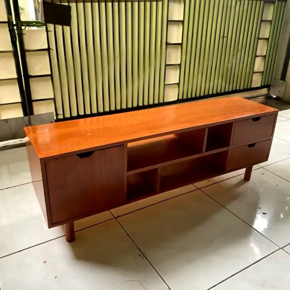Meja TV retro kayu mahoni