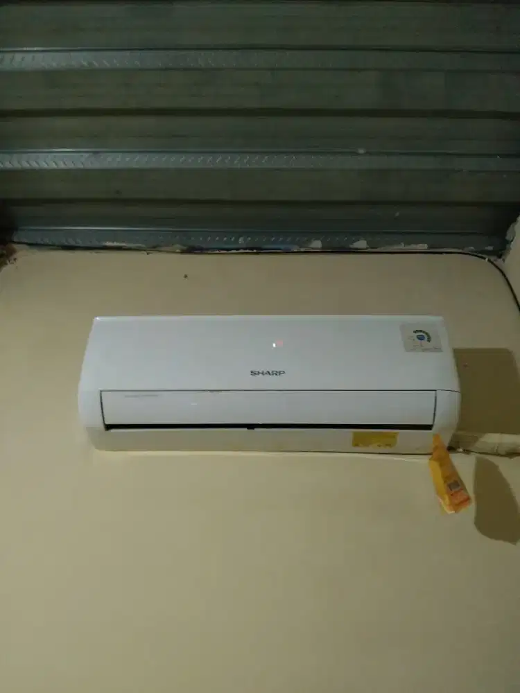 Dijual AC merk Sharp