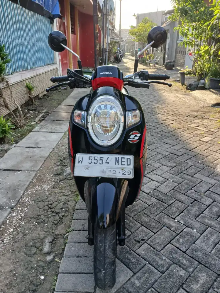 Scoopy 2019 km 35 rb kondisi sgt bagus samsat tandes