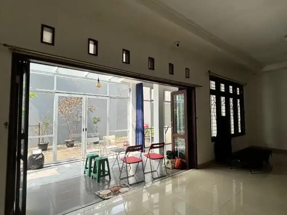 Dijual rumah 5M an dengan LT 300LB419tempat usaha strategis dkt Mall grand galaxy park