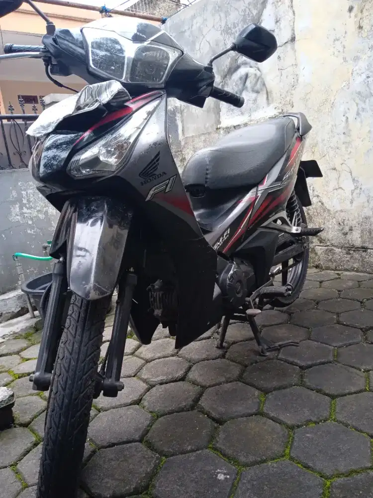 Supra X125 injeksi