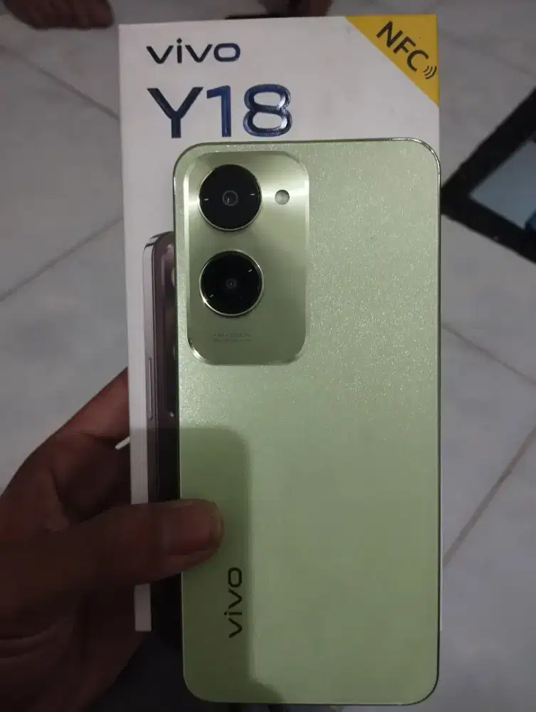 Vivo Y18 ram 4 64GB