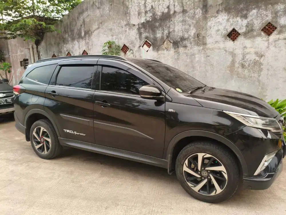 JUAL MOBIL TOYOTA RUSH 2018 PLAT F