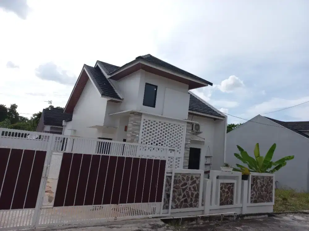 Jual Rumah Fully Furnished di Cluster Dekat Pattimura & Ronggowarsito
