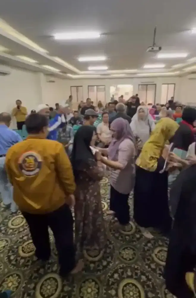 Kerja Sampingan Freeland