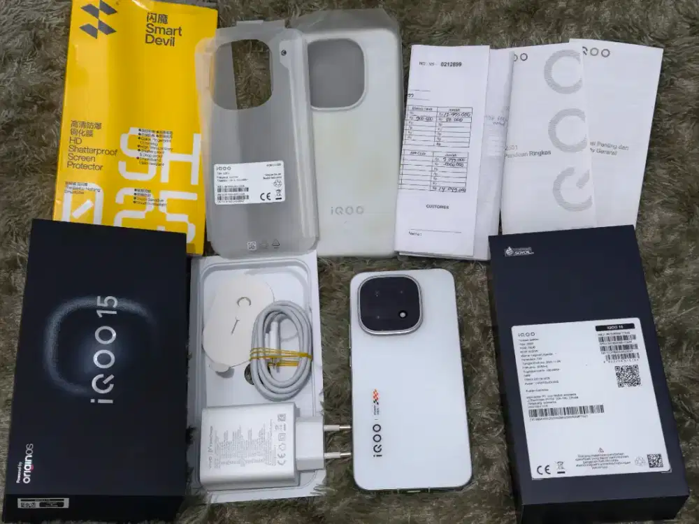 IQOO 15 Legend White Putih Ram 16 GB Internal 512GB