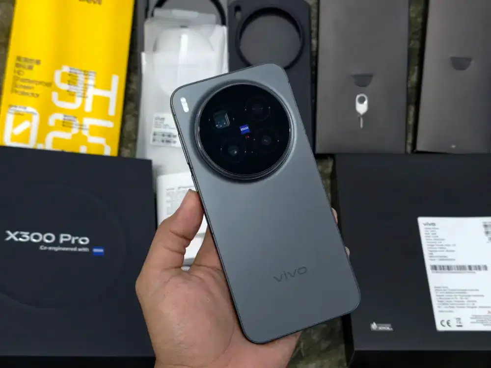 Vivo X300 Pro Black 16GB /  512GB Garansi 2 TAHUN