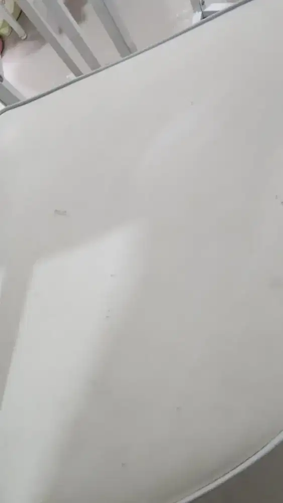 Meja makan set kursi