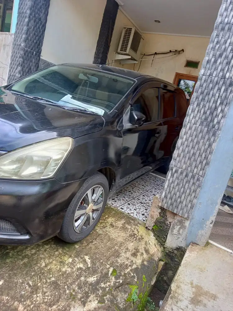 Nissan Grand livina 2017 Bensin