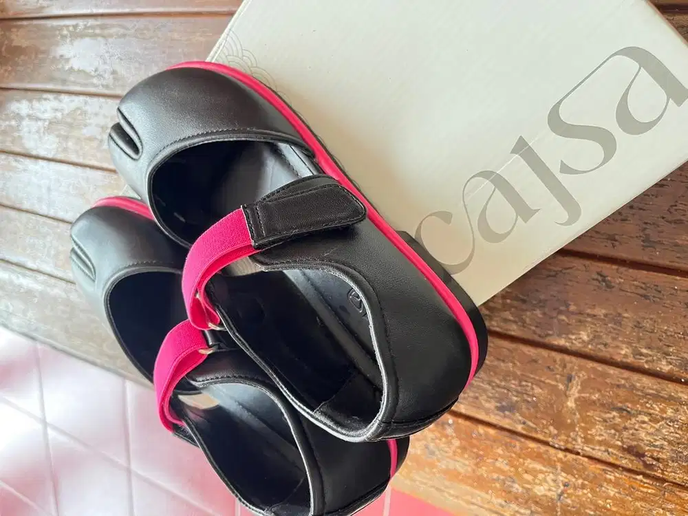 Preloved sepatu merk Cajsa