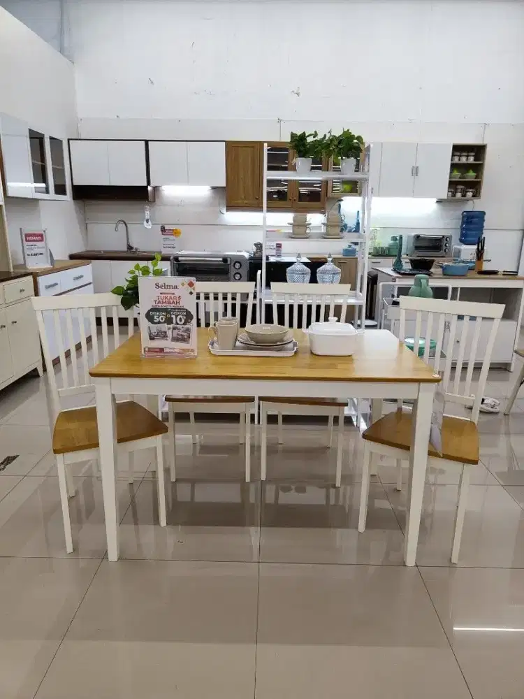 Meja makan set kursi yuma