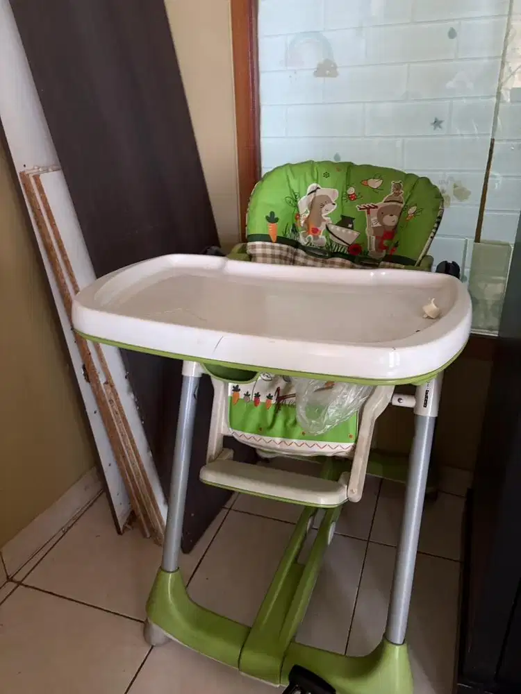 Kursi makan bayi baby chair