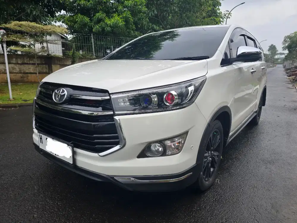 VENTURER AT DIESEL 2019 LOW KM