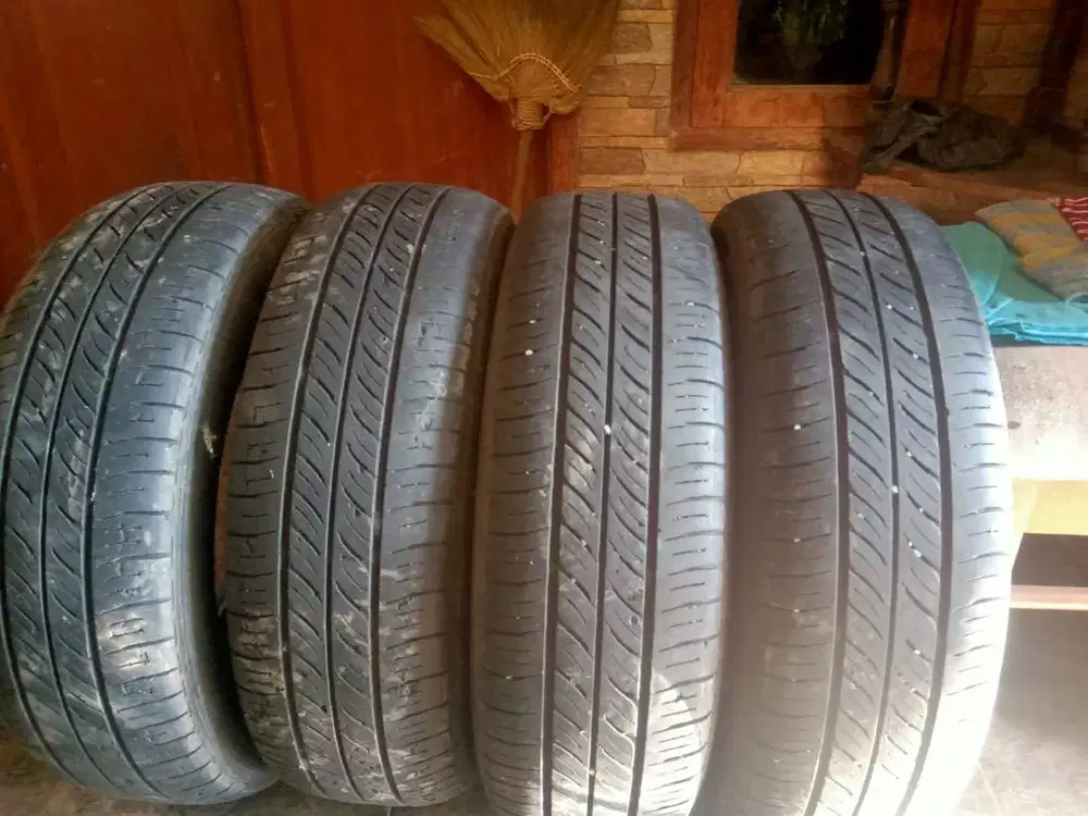 DUNLOP ENASAVE BAN 175/65R14