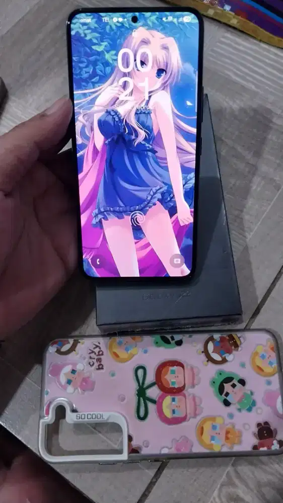 Samsung S22 8/256 hp dus dan nota pembelian
Hp ex istri mulus terawat