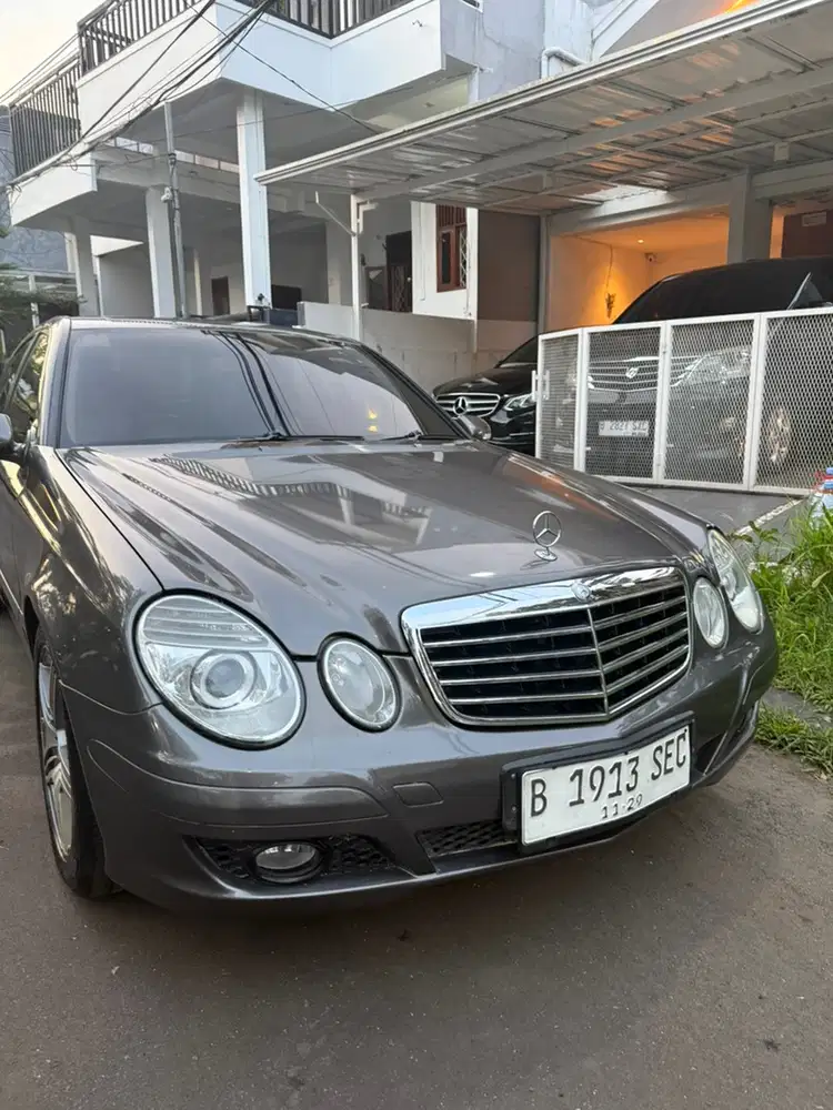 Mercedes-Benz E200 2009 Bensin