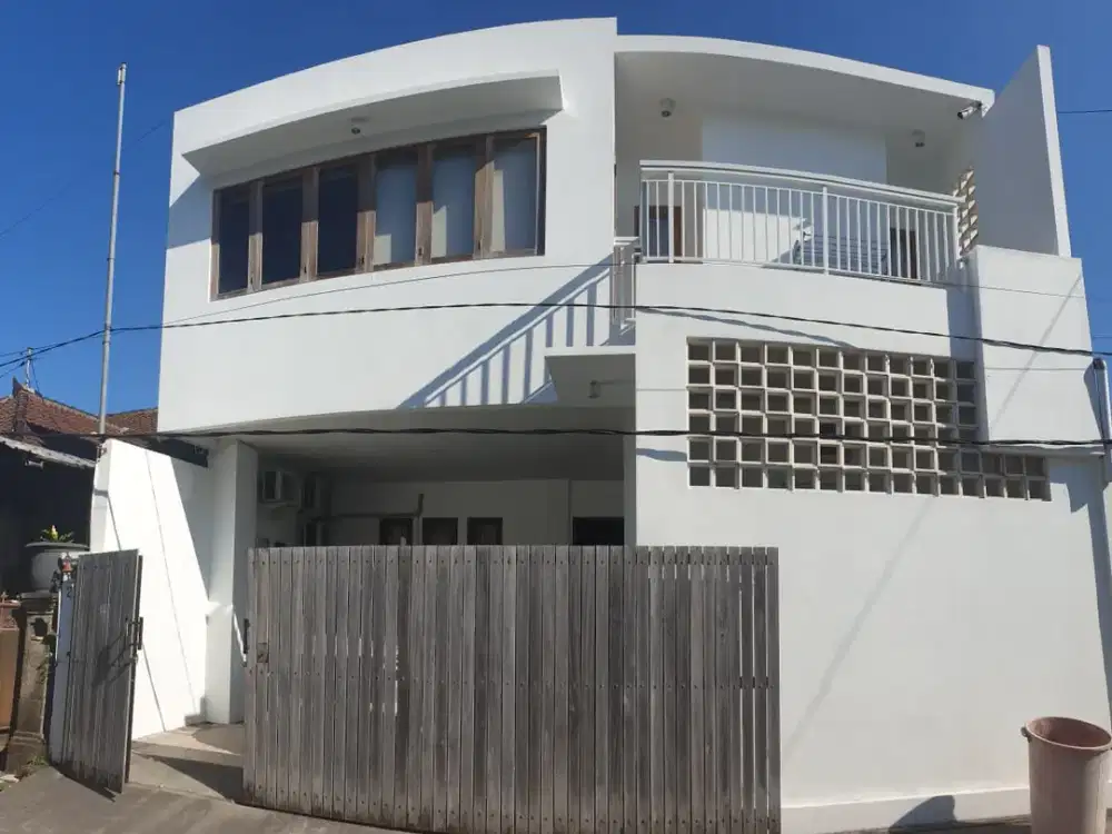 RENT .... Modern Living in the Heart of Jimbaran! Cozy 4BR House at Taman Griya ( RBN / LM )