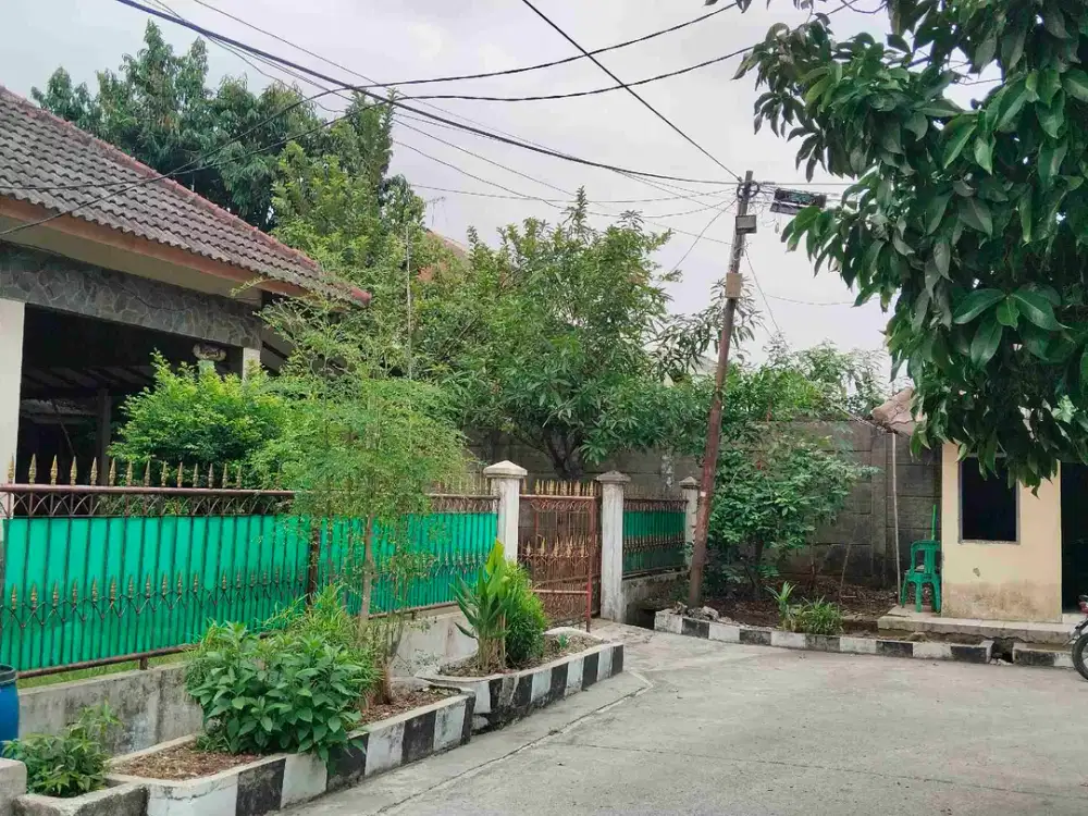 Jual rumah hook di perum Jatijajar, Simpangan Depok Jl.Raya Jakarta Bogor,