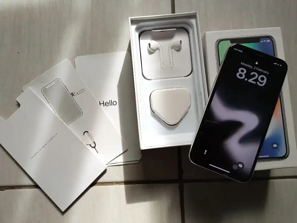Dijual iPhone X 256GB White Ex - Resmi