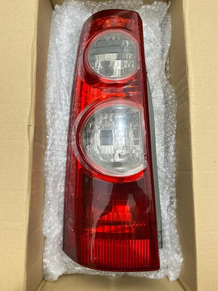 Stoplamp lampu belakang Avanza