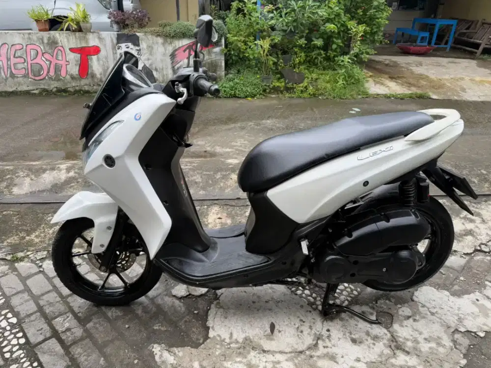 Lexi THN 2019 plat AB Bantul