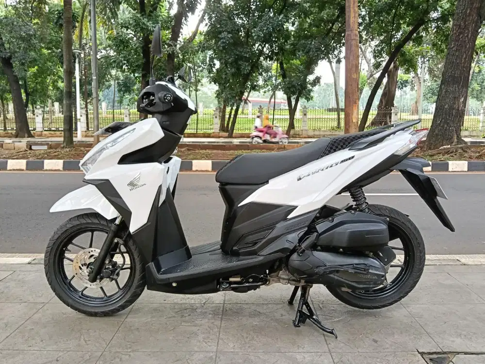 DIJUAL CASH HONDA VARIO LED OLD 150 THN 2017 PAJAK IDUP SIAP PAKAI