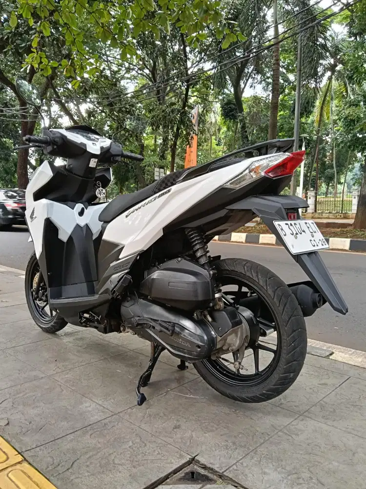 DIJUAL CASH HONDA VARIO LED OLD 150 THN 2017 PAJAK IDUP SIAP PAKAI