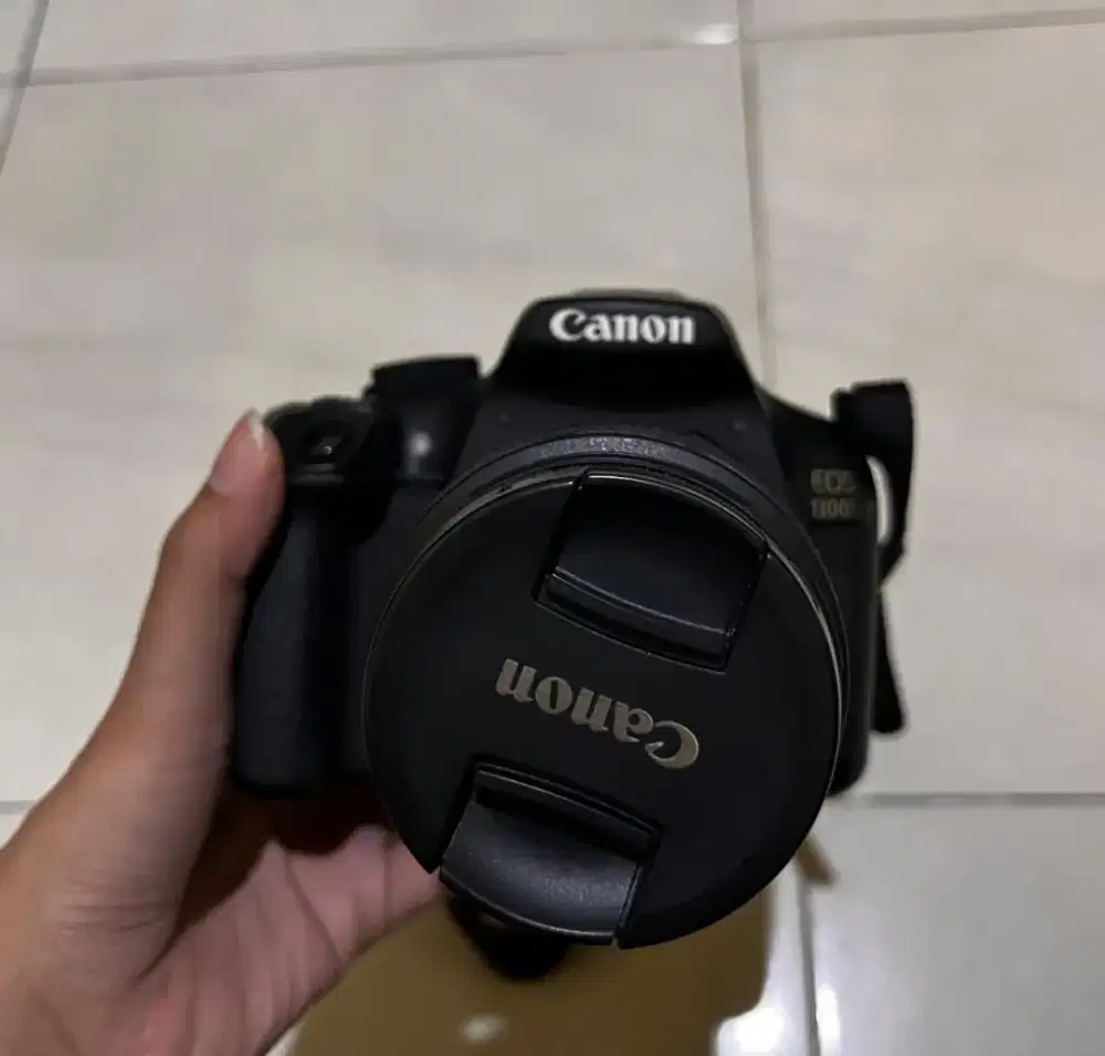 Kamera Canon 1300D+Lensa Canon EF 50 mm