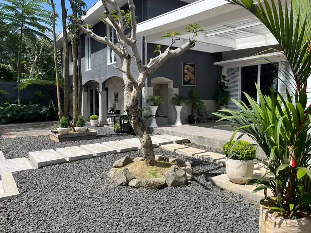 Rumah mewah open space setiabudi, harga murah nego, siap huni!