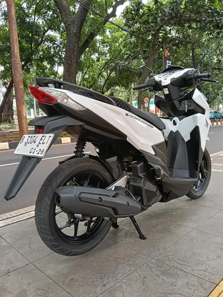 DIJUAL CASH HONDA VARIO LED OLD 150 THN 2017 PAJAK IDUP SIAP PAKAI