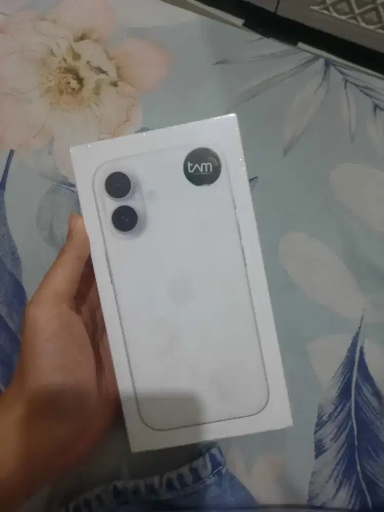 IPHONE 16 128 / Resmi Ibox SEGEL!!!