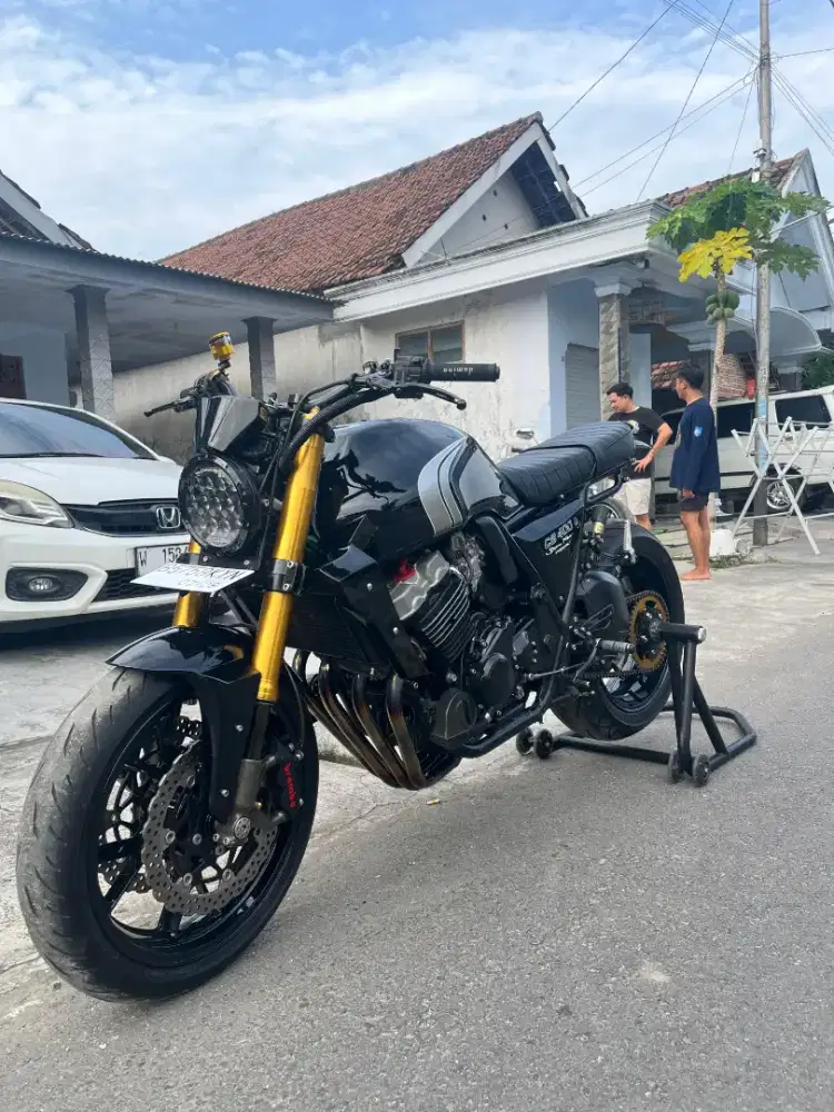 CB400SF Scrambler/japstyle