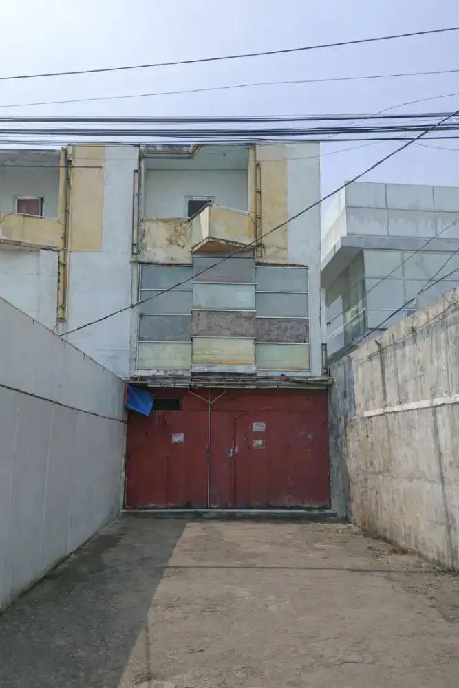 Jual Cepat Ruko Garut 3Lantai Sisa 1 Unit (SHM), Pusat Kota Garut