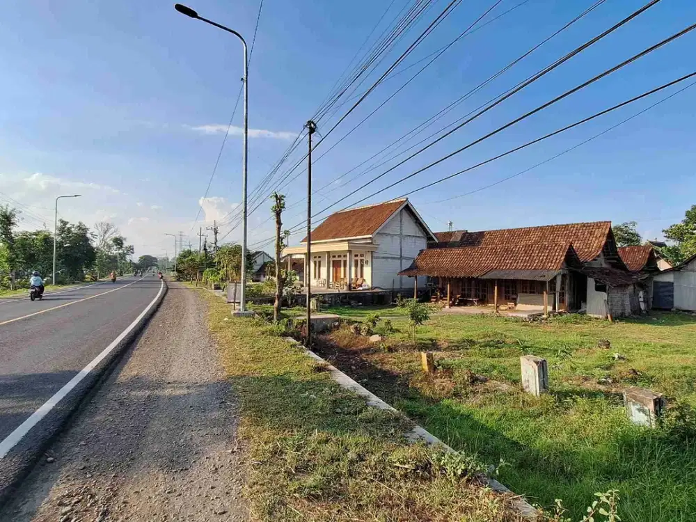 TANAH EXIT TOL CARUBAN MADIUN JAWA TIMUR STRATEGIS