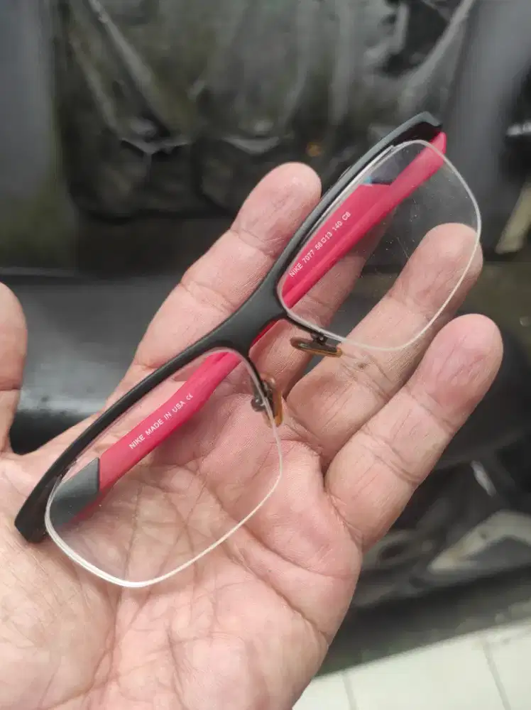 Kacamata baca merk Nike made in USA mulus orisinil