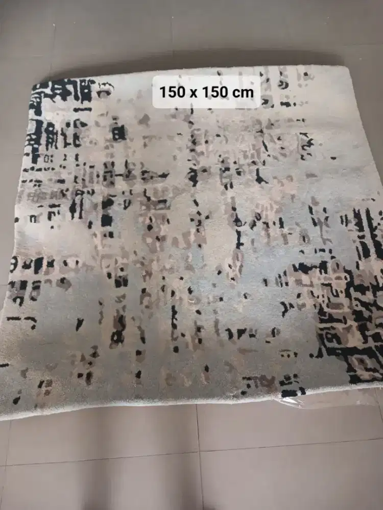 Karpet Hitam 150x150cm