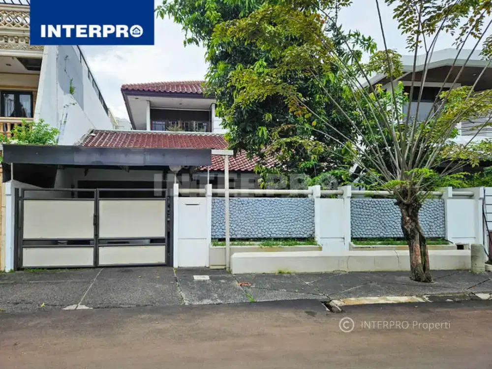 Rumah 2 Lantai Dijual Intercon Kebon Jeruk - Luas Tanah 324m2