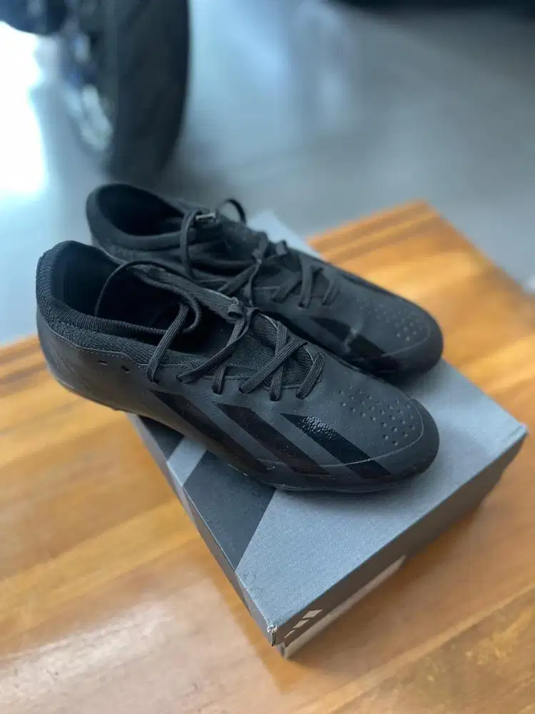 Sepatu bola Adidas Crazy Fast