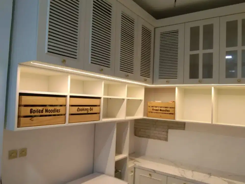 Kitchenset wallpanel serta semua furnis custom murmer free3ddesain